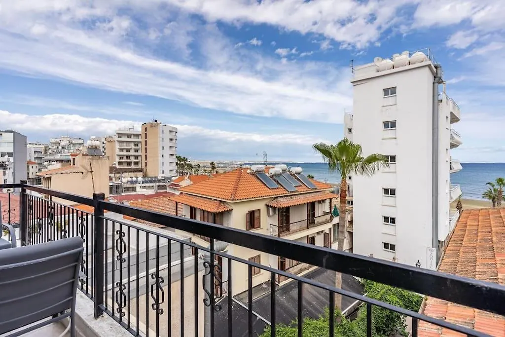 Must Stay - Finikoudes Seaview 라르나카